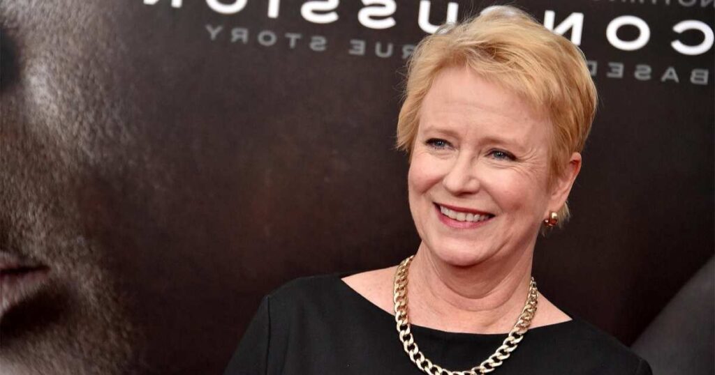 Eve Plumb Bio